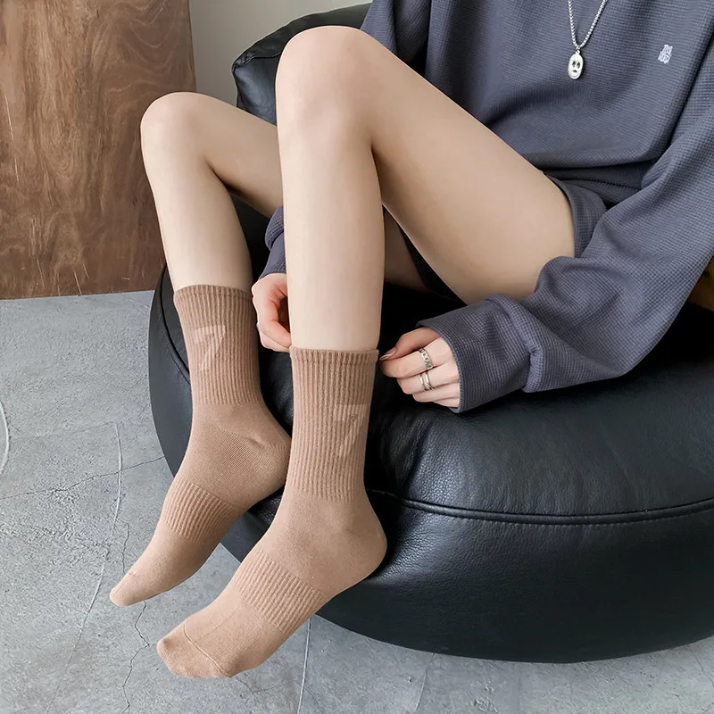 4PCS Neue 1977 Socke Sport Ska – Fear Of God Essential Bewertung und Preis